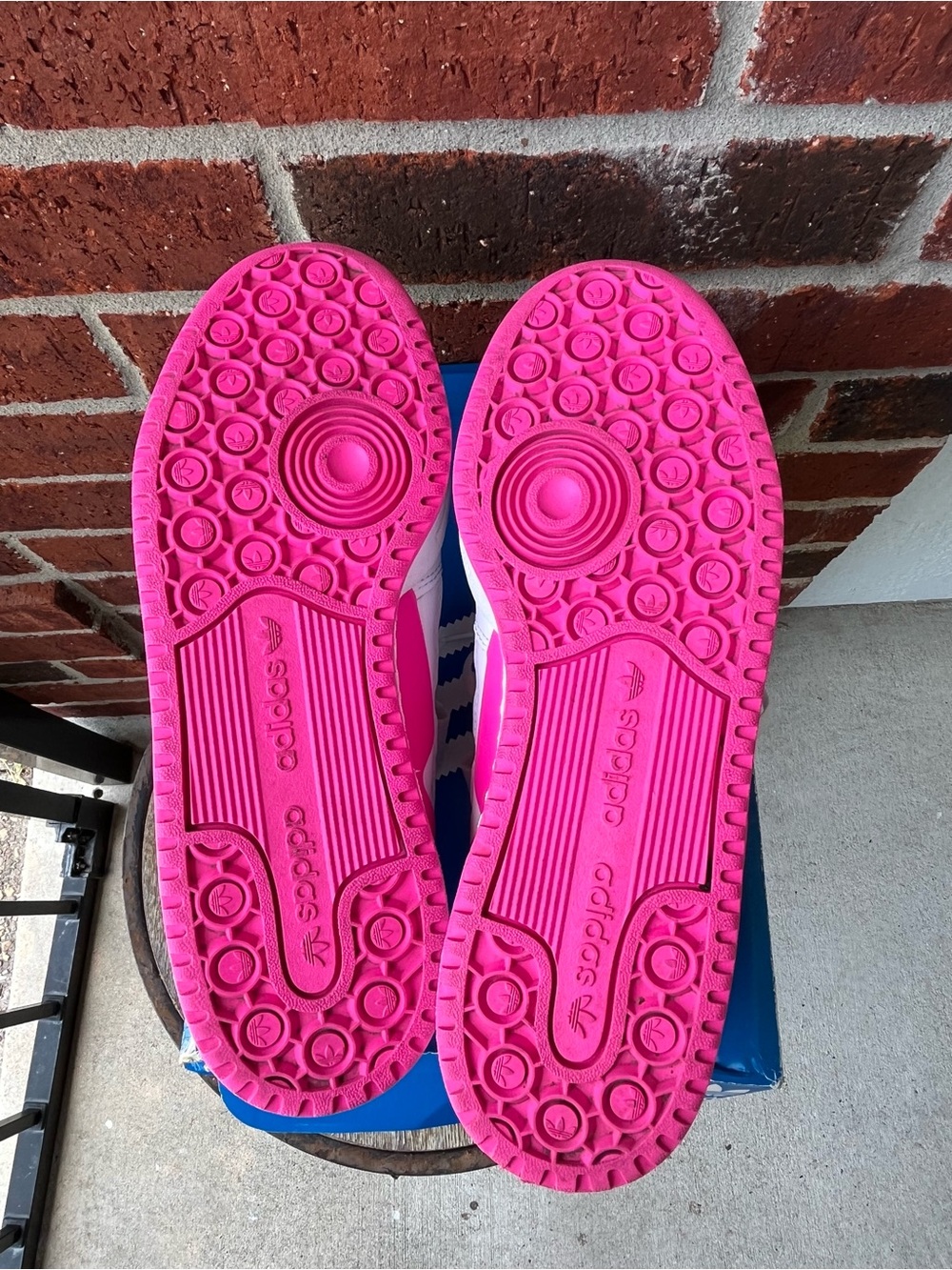 adidas Kids White & Hot Pink Low-Top Sneakers with Velcro Strap - Picture 6 of 9